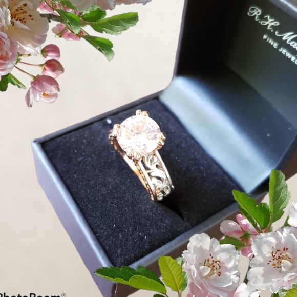 NWOT Gorgeous genuine silver ring - Picture 1 of 8